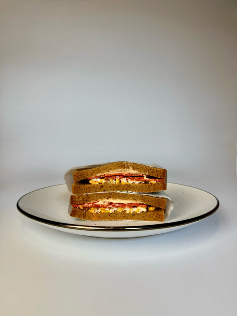 Тост Пепероні Моцарела